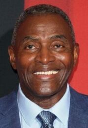 Carl Lumbly