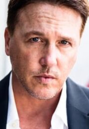 Lochlyn Munro